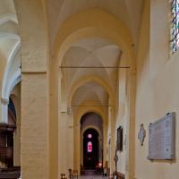 Église Notre-Dame de Melun - Interior, south nave aisle looking east