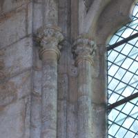 Moret-sur-Loing, Église Notre-Dame - Interior, nave, south clerestory, window shaft capitals