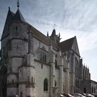 Moret-sur-Loing, Église Notre-Dame - Exterior, south nave elevation, looking northeast