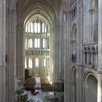 Cathédrale Notre-Dame de Noyon - Interior, south transept, gallery level