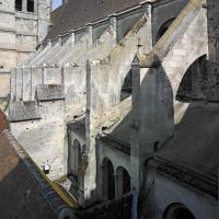 Cathédrale Notre-Dame de Noyon - Exterior, upper nave, south side with flying buttresses seen from transept clerestory level