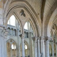 Cathédrale Notre-Dame de Noyon - Interior, north nave gallery aisle looking south