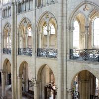 Cathédrale Notre-Dame de Noyon - Interior, nave, gallery level, looking southeast