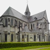 Église de Saint-Michel en Thiérache - Exterior, choir and north transept with radiating chapels