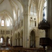 Église Saint-Quiriace de Provins - Interior, nave looking southeast