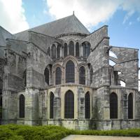 Basilique Saint-Remi de Reims - Exterior, southeast chevet elevation and radiating chapels