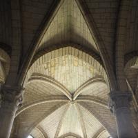 Basilique Saint-Remi de Reims - Interior, axial chapel and ambulatory vaults