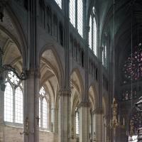 Cathédrale Notre-Dame de Reims - Interior, nave looking south west