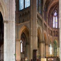 Cathédrale Notre-Dame de Reims - Interior, north transept east side looking into chevet 