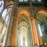 Cathédrale Notre-Dame de Reims - Interior, north transept looking west down the north nave aisle