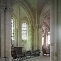 Abbaye Saint-Germer-de-Fly - Interior, north ambulatory and radiating chapels