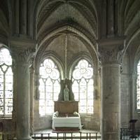 Église de Saint-Leu-d'Esserent - Interior, northeast chevet, ambulatory and northeast radiating chapel