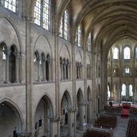 Église de Saint-Leu-d'Esserent - Interior, north nave elevation from triforium level