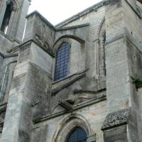 Église de Saint-Leu-d'Esserent - Exterior, south nave buttresses