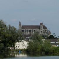 Église de Saint-Leu-d'Esserent - Exterior, south elevation seen from across the lake