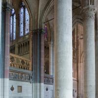 Collégiale Saint-Quentin - Interior, south choir aisle looking northeast