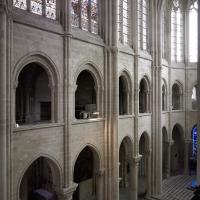 Cathédrale Notre-Dame de Senlis - Interior, chevet,  gallery level looking northeast