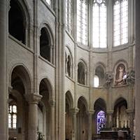 Cathédrale Notre-Dame de Senlis - Interior, chevet, hemicycle looking northeast