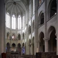 Cathédrale Notre-Dame de Senlis - Interior, chevet looking southeast