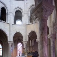 Cathédrale Notre-Dame de Senlis - Interior, chevet, hemicycle looking northeast from south aisle