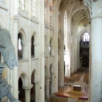 Cathédrale Notre-Dame de Senlis - Interior, chevet, gallery level looking southwest into nave
