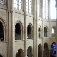 Cathédrale Notre-Dame de Senlis - Interior, chevet, gallery level, looking northeast