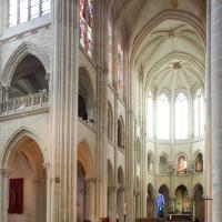 Cathédrale Notre-Dame de Senlis - Interior, chevet and north transept looking northeast
