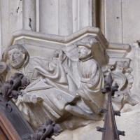 Cathédrale Notre-Dame de Senlis - Interior, corbel sculpture in the chapter house