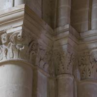 Cathédrale Notre-Dame de Senlis - Interior, chevet, north arcade capital