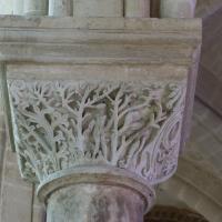 Cathédrale Notre-Dame de Senlis - Interior, chevet, hemicycle capital