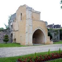 Cathédrale Notre-Dame de Senlis - Exterior, ruins of royal palace