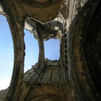 Église Saint-Jean-des-Vignes de Soissons - Interior, ruins of narthex looking upwards