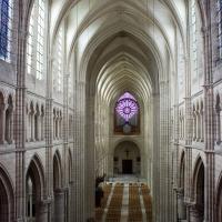 Cathédrale Saint-Gervais-Saint-Protais de Soissons - Interior, chevet, triforium level looking west