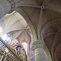 Cathédrale Saint-Gervais-Saint-Protais de Soissons - Interior, south choir aisle and choir vaults