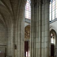 Basilique Saint-Urbain de Troyes - Interior, south nave aisle looking west