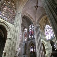 Basilique Saint-Urbain de Troyes - Interior, crossing and chevet from north transept