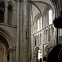 Église de la Madeleine de Troyes - Interior, north transept from south nave aisle