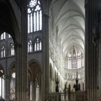Cathédrale Notre-Dame de Amiens - Interior, north transept elevation and northeast chevet