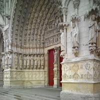 Cathédrale Notre-Dame de Amiens - Exterior, western frontispiece, center portal