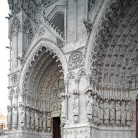 Cathédrale Notre-Dame de Amiens - Exterior, western frontispiece, north portal
