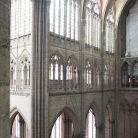 Cathédrale Notre-Dame de Amiens - Interior, south transept, east eleavtion from triforium level