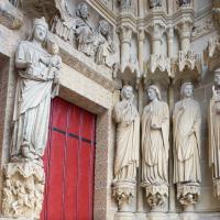 Cathédrale Notre-Dame de Amiens - Exterior, western frontispiece, south portal, trumeau and south jamb figures