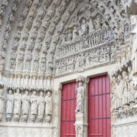 Cathédrale Notre-Dame de Amiens - Exterior, western frontispiece, center portal, north jamb and trumeau