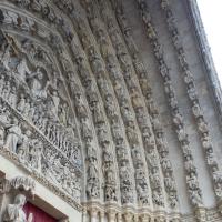 Cathédrale Notre-Dame de Amiens - Exterior, western frontispiece, center portal,  archivolt and tympanum