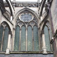Cathédrale Notre-Dame de Amiens - Exterior, south nave window tracery from triforium level