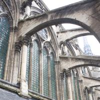 Cathédrale Notre-Dame de Amiens - Exterior, south nave flying buttress from triforium level