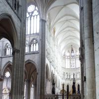 Cathédrale Notre-Dame de Amiens - Interior, north trasnept elevation and crossing