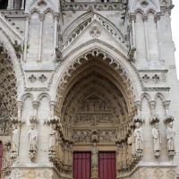 Cathédrale Notre-Dame de Amiens - Exterior, western fronstispiece,, south portal