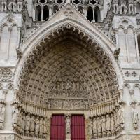 Cathédrale Notre-Dame de Amiens - Exterior, western fronstispiece, center portal