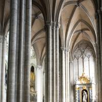Cathédrale Notre-Dame de Amiens - Interior, south choir aisle looking east